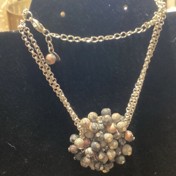 Set of Two Necklace in Greytones and Silvertone - Picture 7 of 9